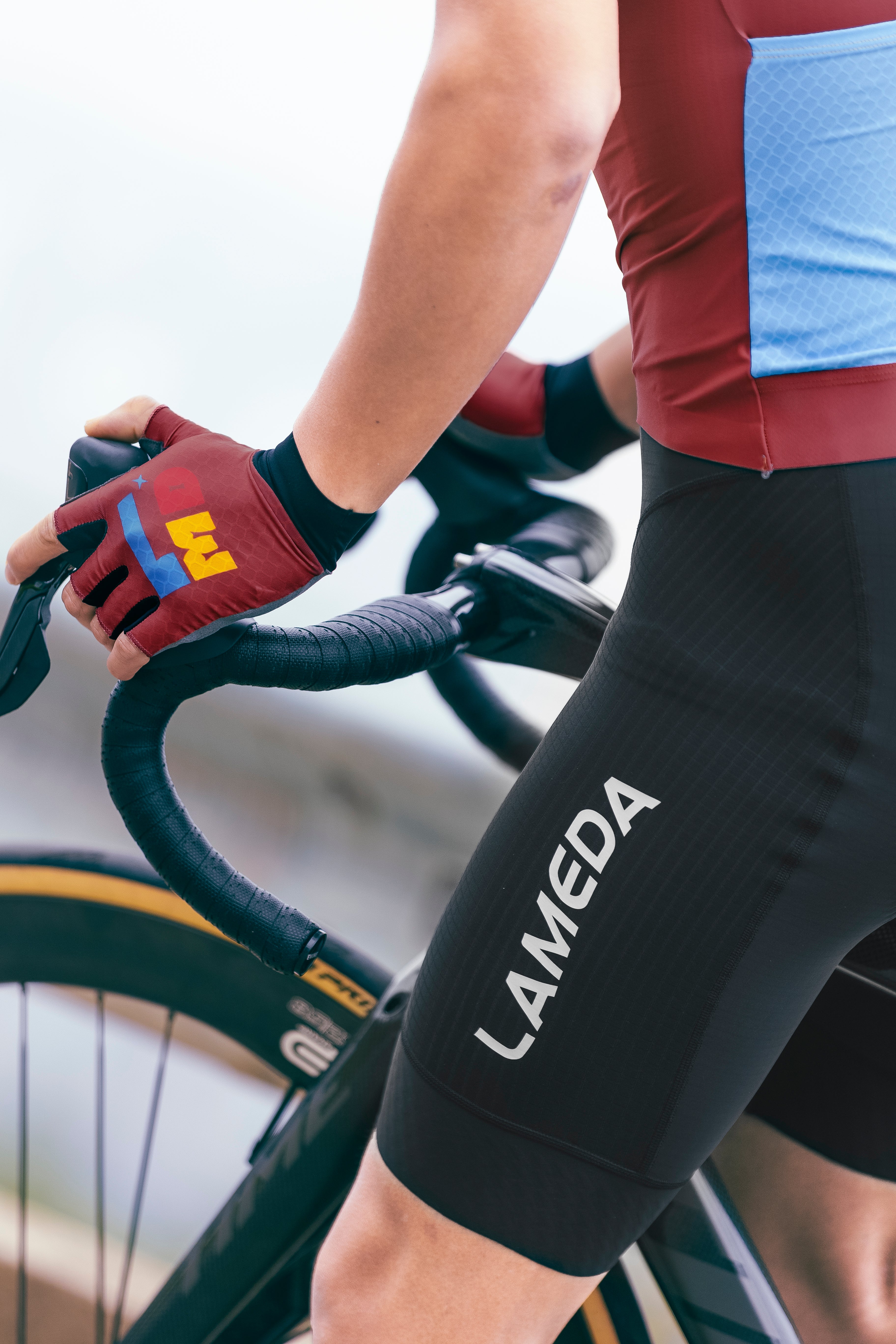 Half-Finger Cycling Gloves Red Lameda Effibike
