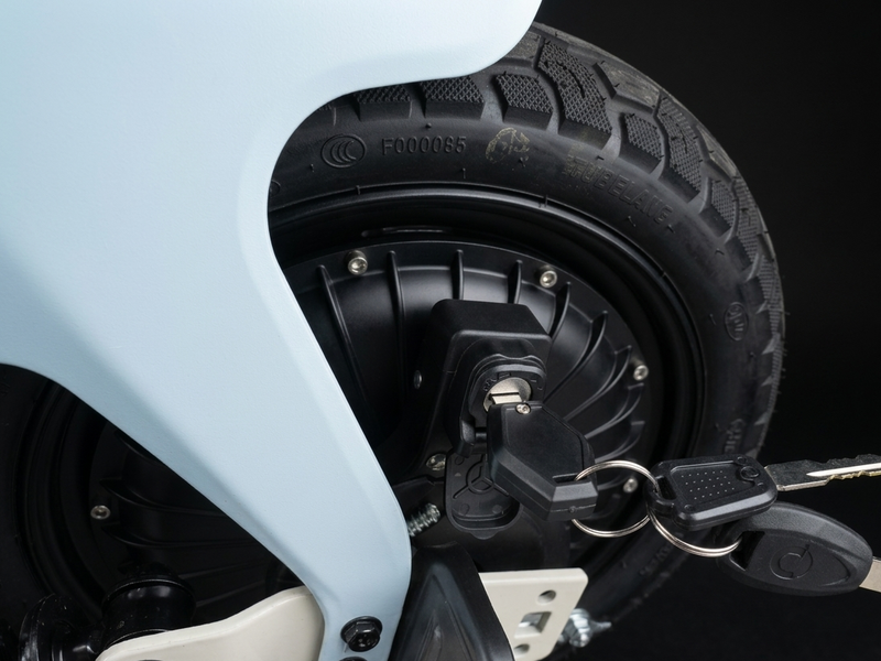 Idol Rear wheel lock effibike small scooter