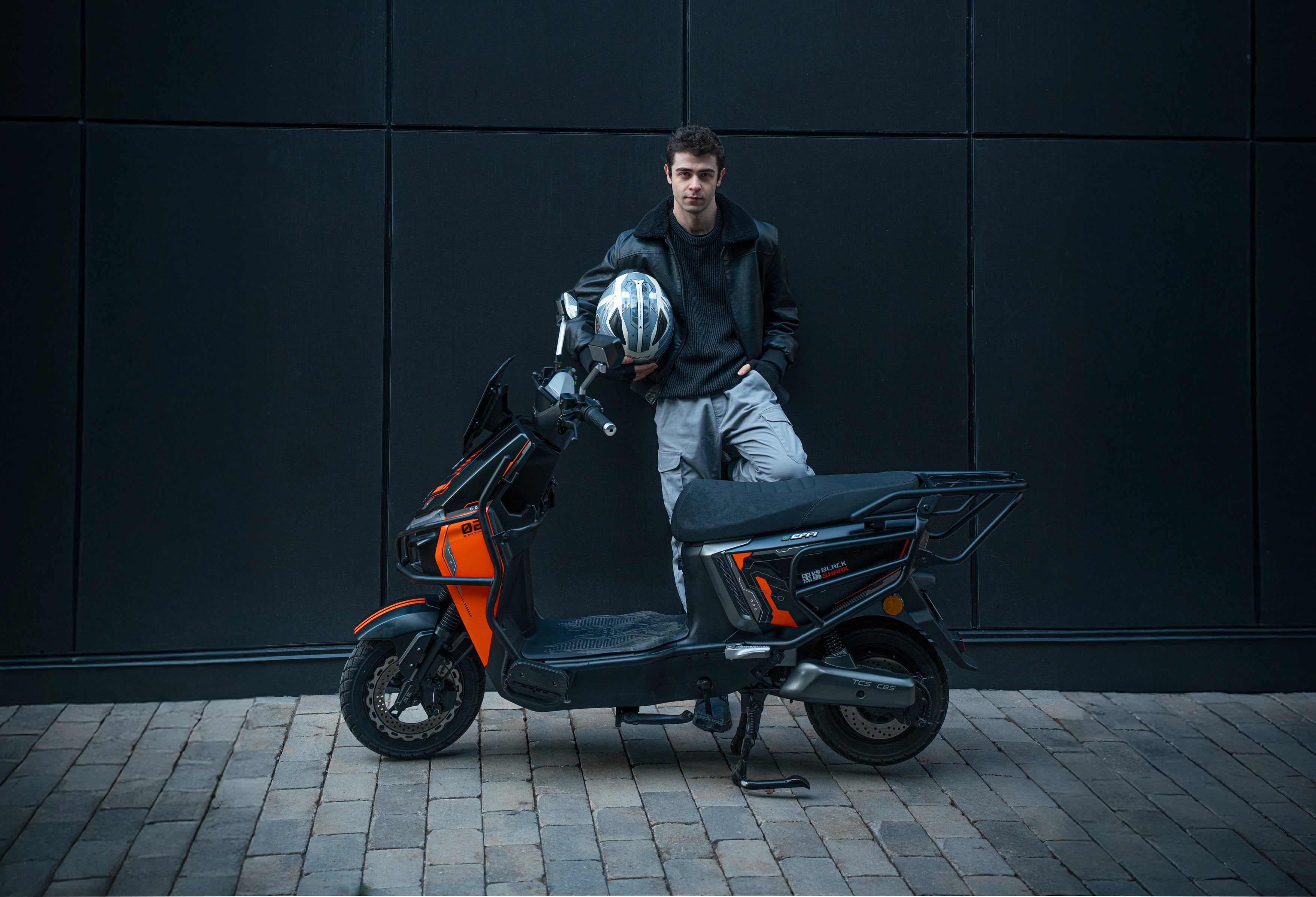 PRE ORDER - SHARK 02